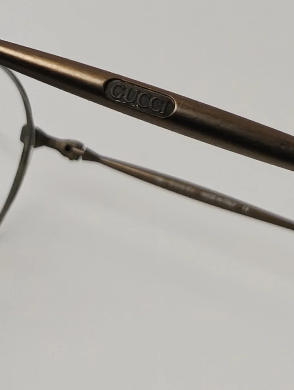 Gucci GG 2618 Men’s Brown Oval Stainless Steel Glasses. Antique Gold